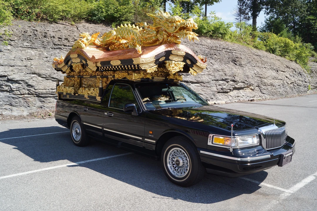 1997 Lincoln Town Car - Image 18 of 31