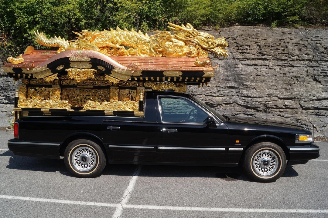1997 Lincoln Town Car - Image 3 of 31