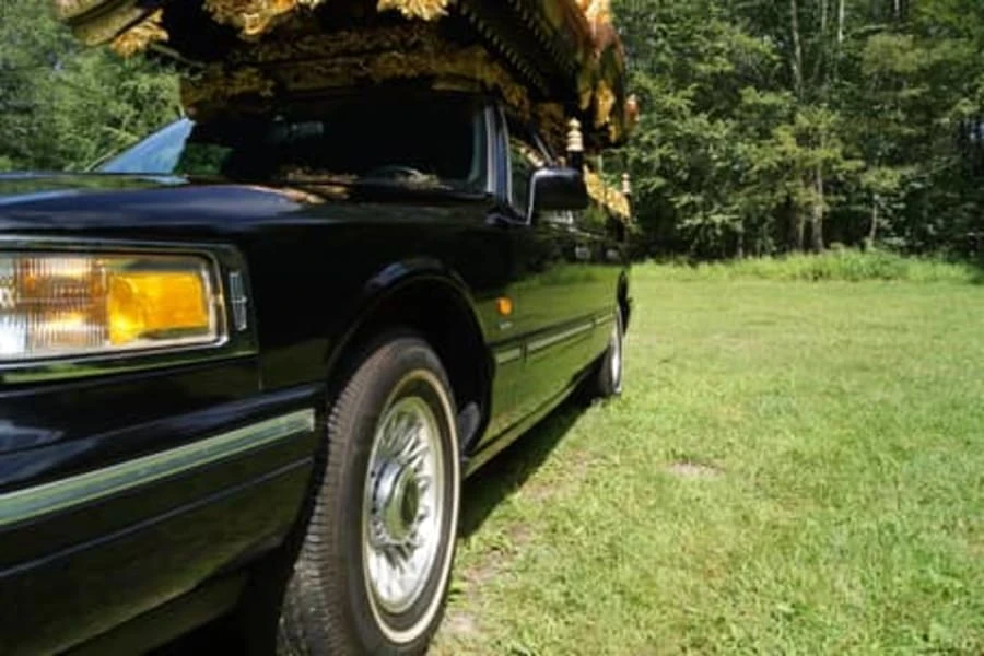 1997 Lincoln Town Car - Image 24 of 31