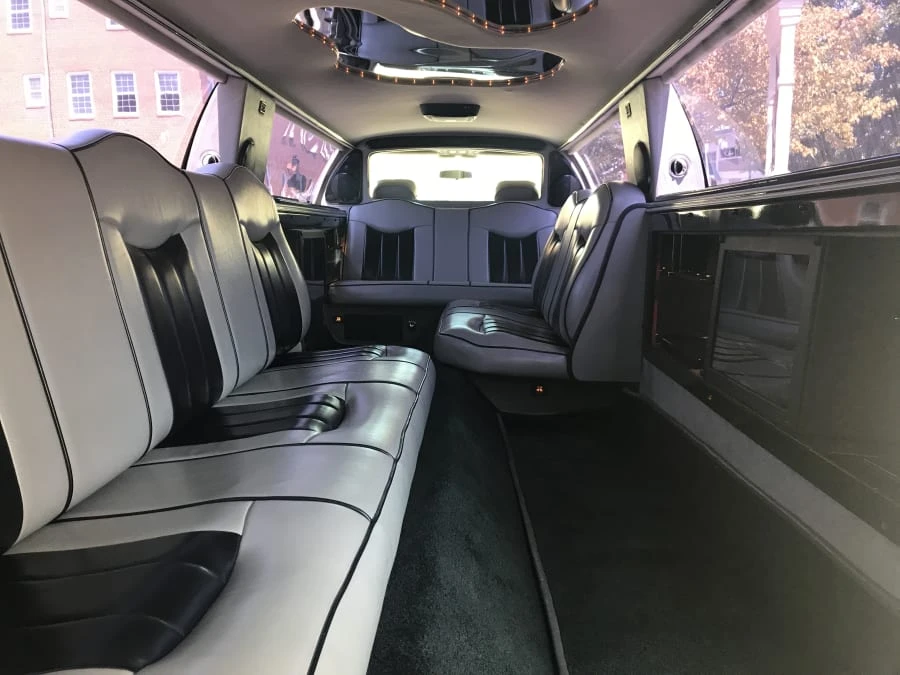 1997 Lincoln Town Car - Image 6 of 9