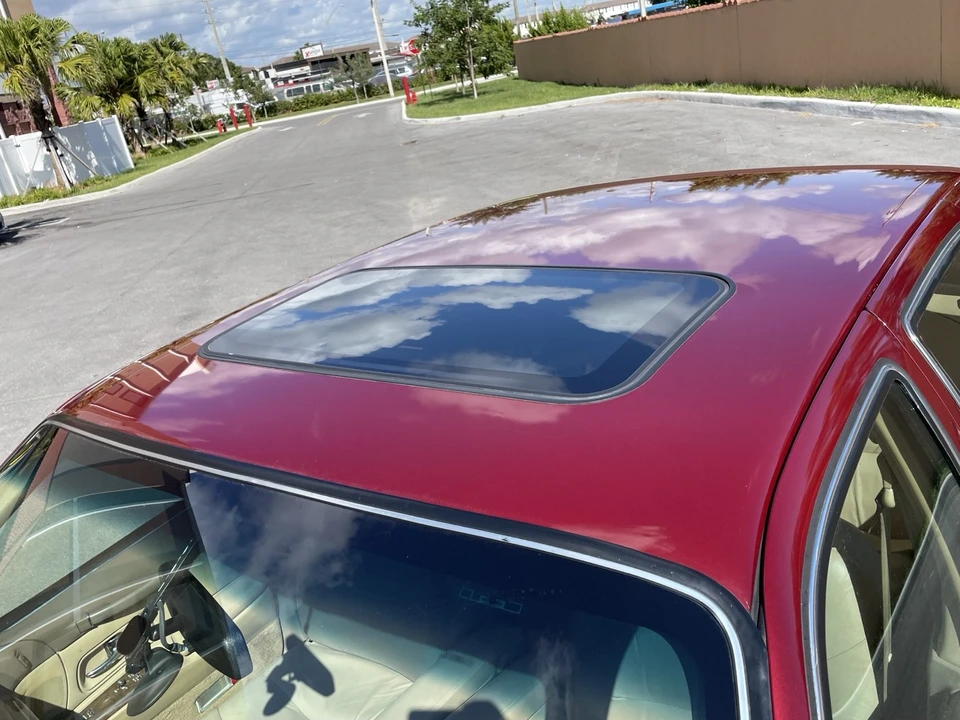 1997 Lincoln Town Car - Image 11 of 21