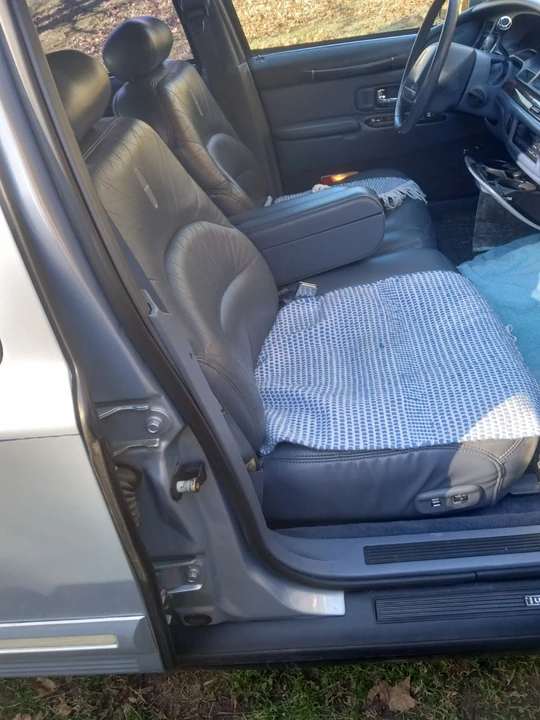 1997 Lincoln Town Car - Image 14 of 17