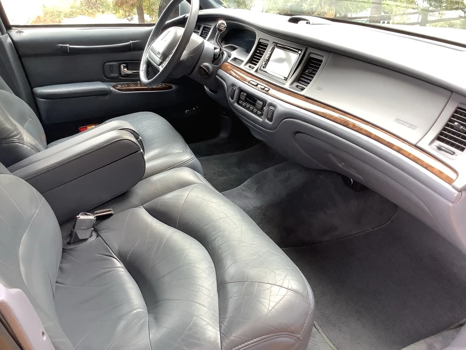 1997 Lincoln Town Car - Image 21 of 21