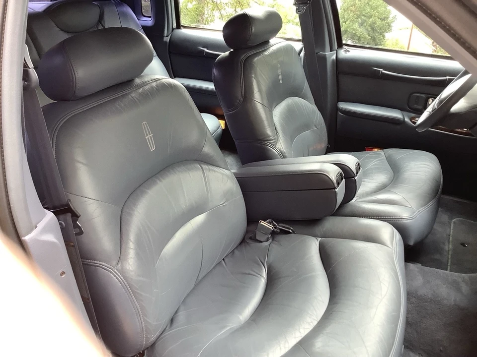 1997 Lincoln Town Car - Image 20 of 21