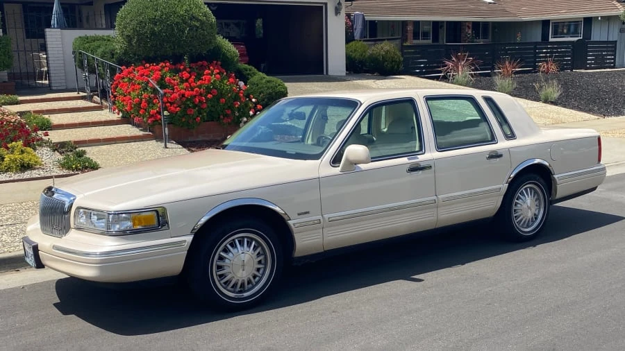 1997 Lincoln Town Car - Image 7 of 7