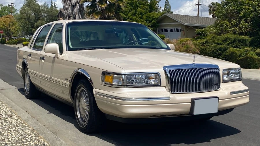 1997 Lincoln Town Car - Image 5 of 7