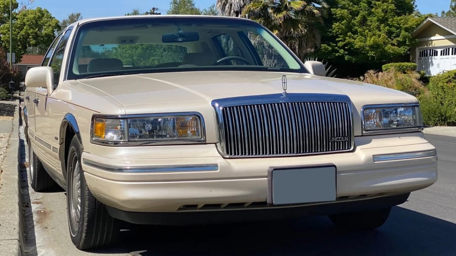 1997 Lincoln Town Car - Image 6 of 7