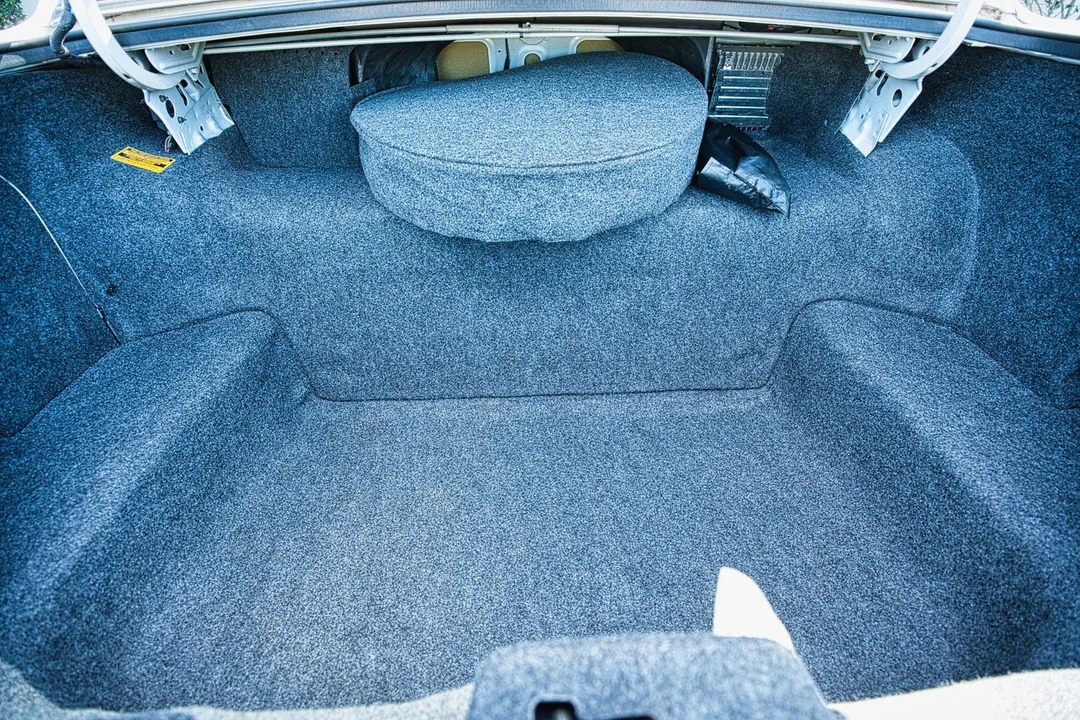 1997 Lincoln Town Car - Image 14 of 21