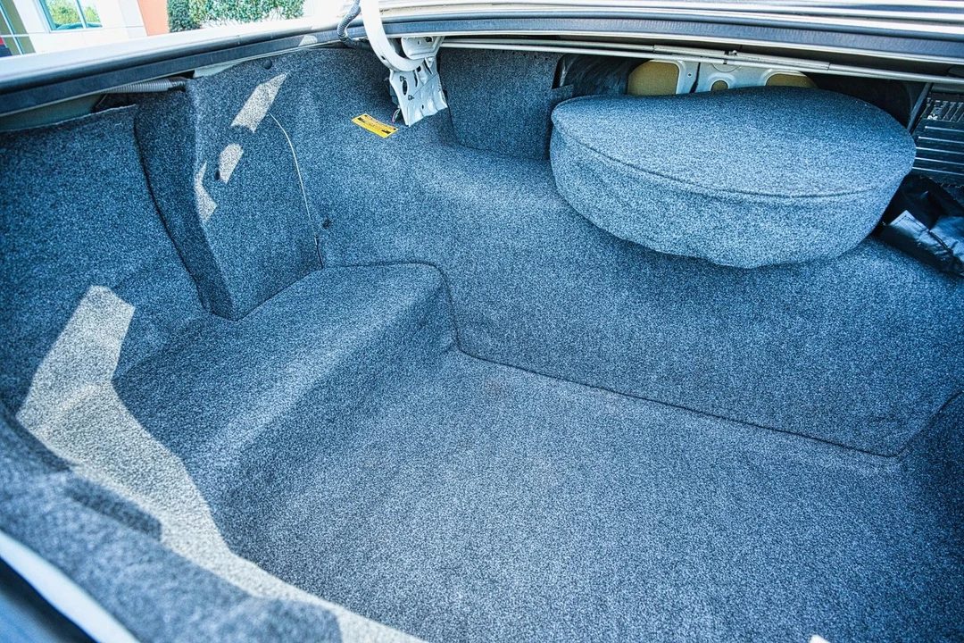 1997 Lincoln Town Car - Image 15 of 21