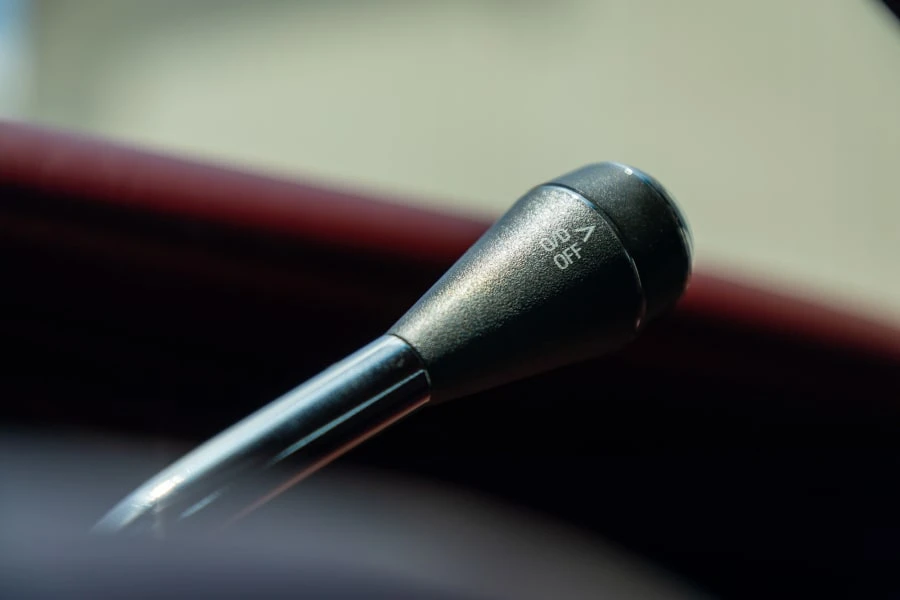 1997 Lincoln Town Car - Image 27 of 31