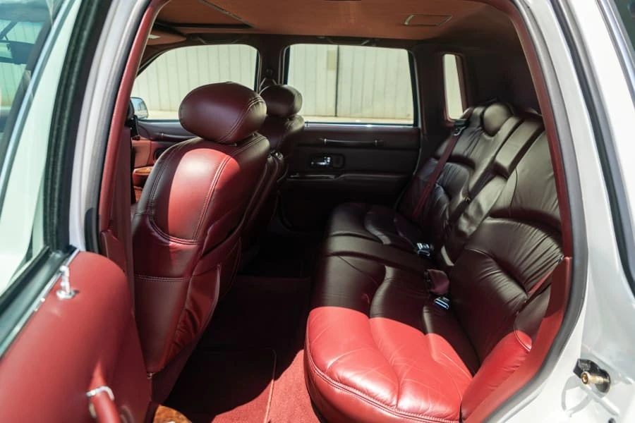 1997 Lincoln Town Car - Image 22 of 31