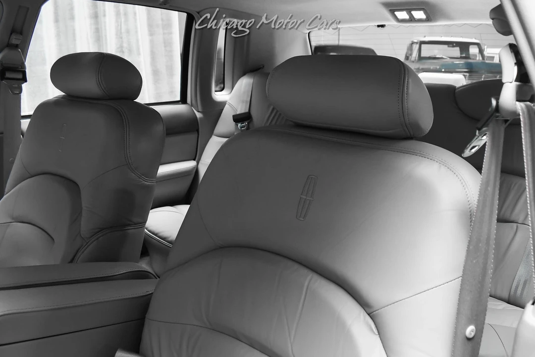 1997 Lincoln Town Car - Image 17 of 21
