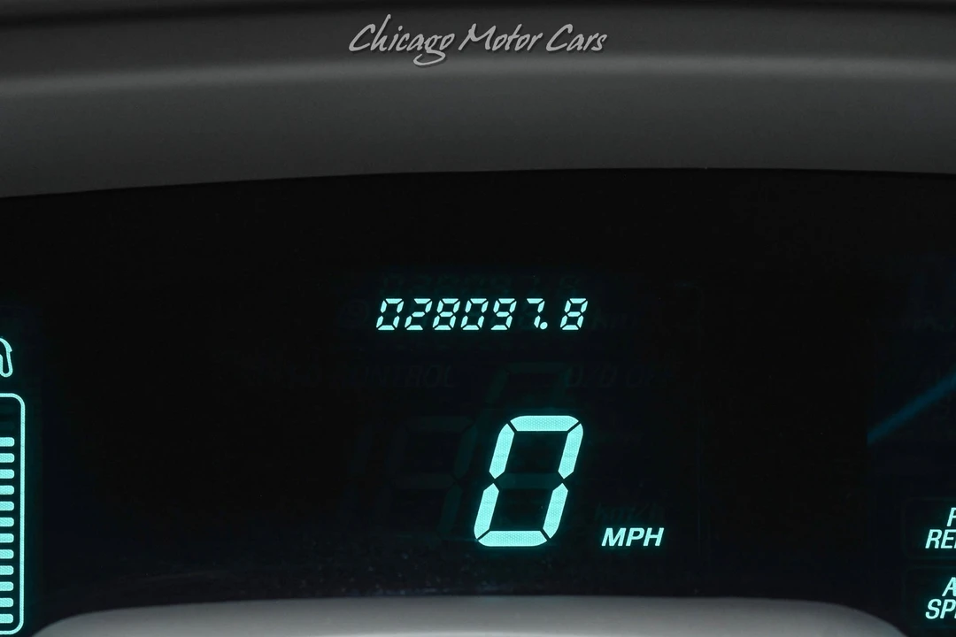 1997 Lincoln Town Car - Image 13 of 21