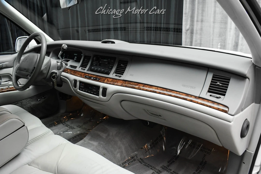1997 Lincoln Town Car - Image 21 of 21