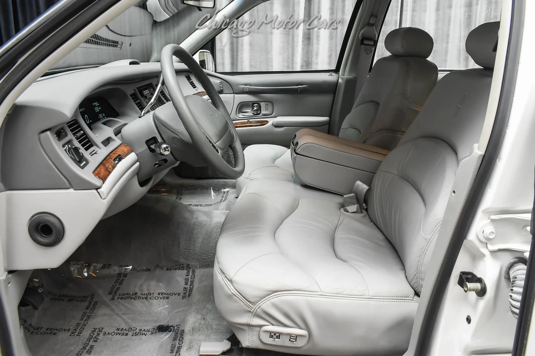 1997 Lincoln Town Car - Image 18 of 21