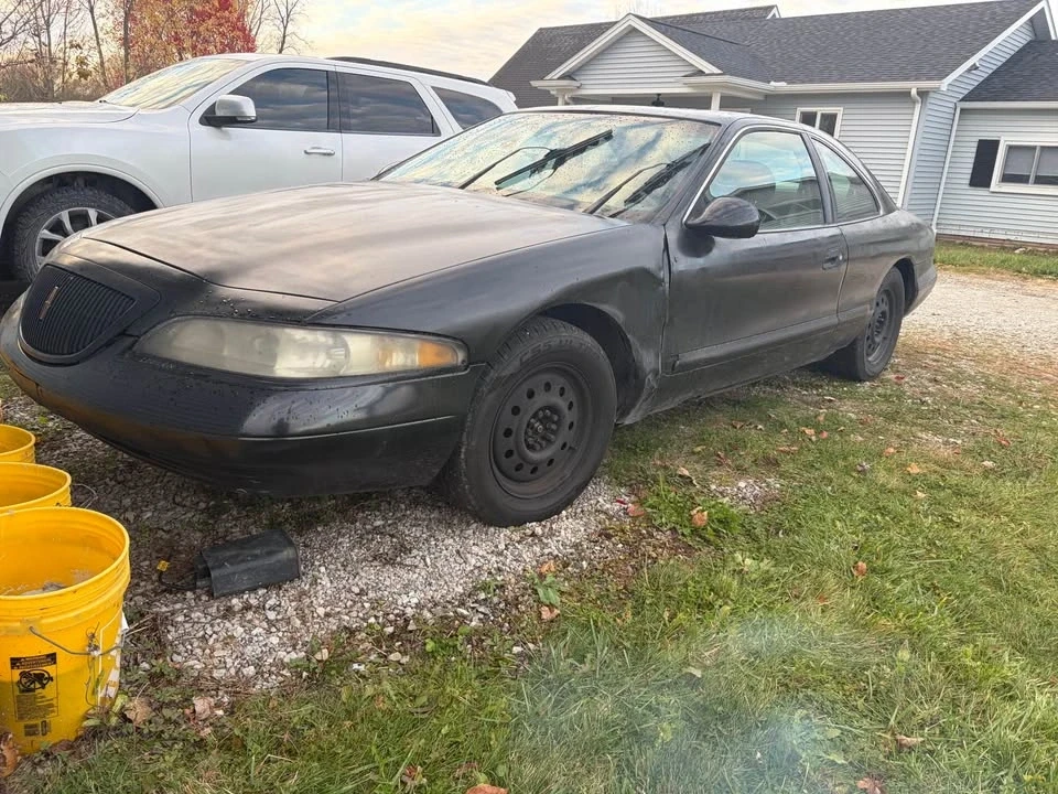 1997 Lincoln Continental Mark VIII - Image 2 of 5