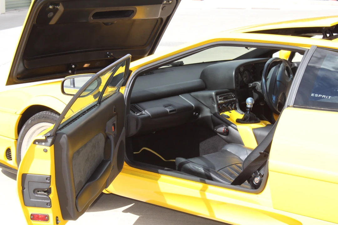 1997 Lotus Esprit Series 4 - Image 7 of 12