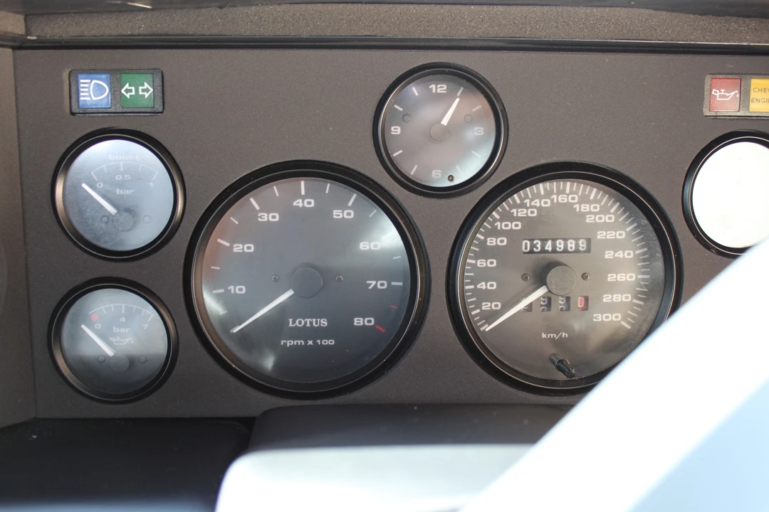 1997 Lotus Esprit Series 4 - Image 8 of 12