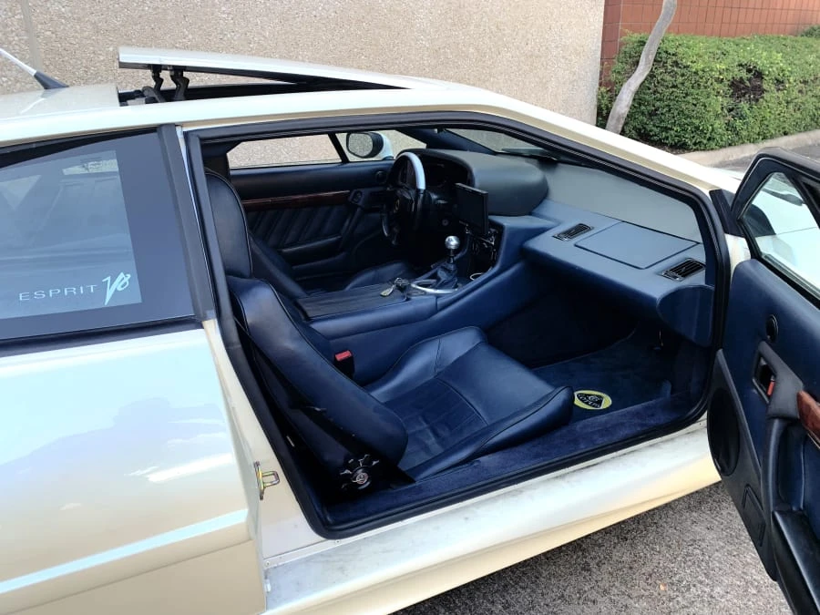 1997 Lotus Esprit Series 4 - Image 6 of 8