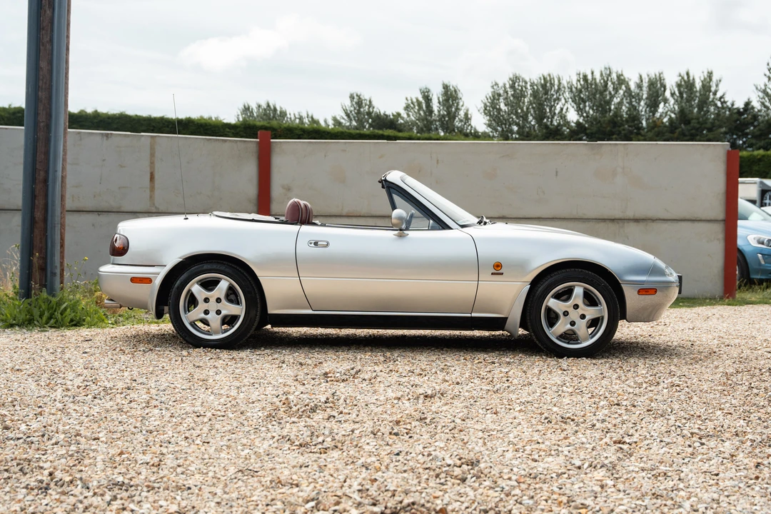 1997 Mazda NA MX-5 Miata - Image 9 of 31