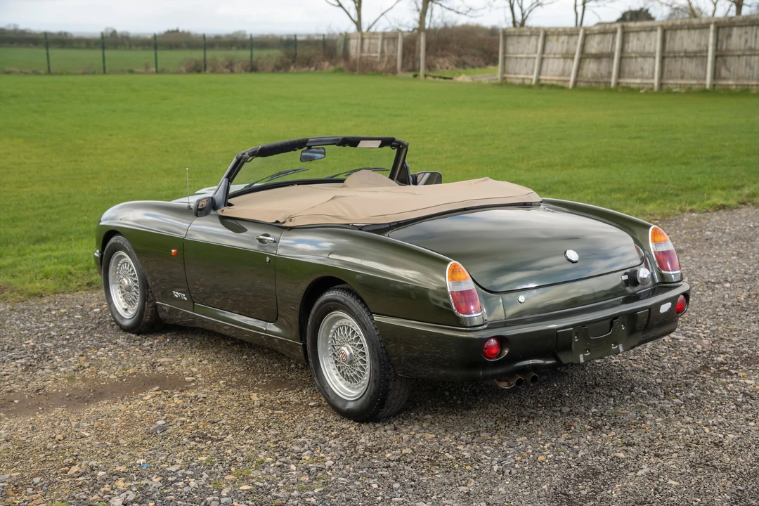 1997 MG RV8 - Image 16 of 31