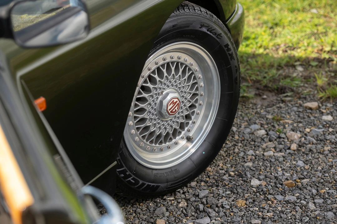 1997 MG RV8 - Image 23 of 31