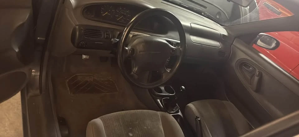 1997 Mazda - Image 5 of 7