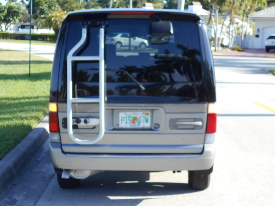 1997 Mazda Bongo 3rd Gen - Image 10 of 12