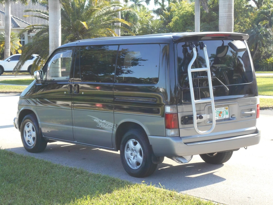 1997 Mazda Bongo 3rd Gen - Image 8 of 12
