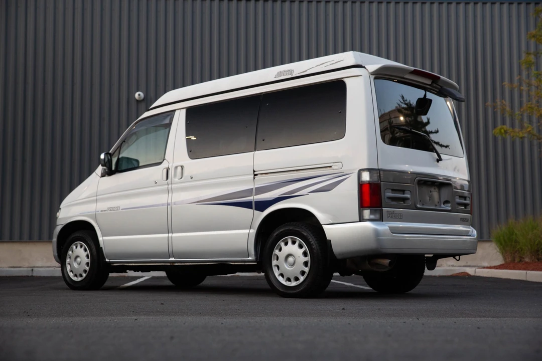 1997 Mazda Bongo 3rd Gen - Image 4 of 31