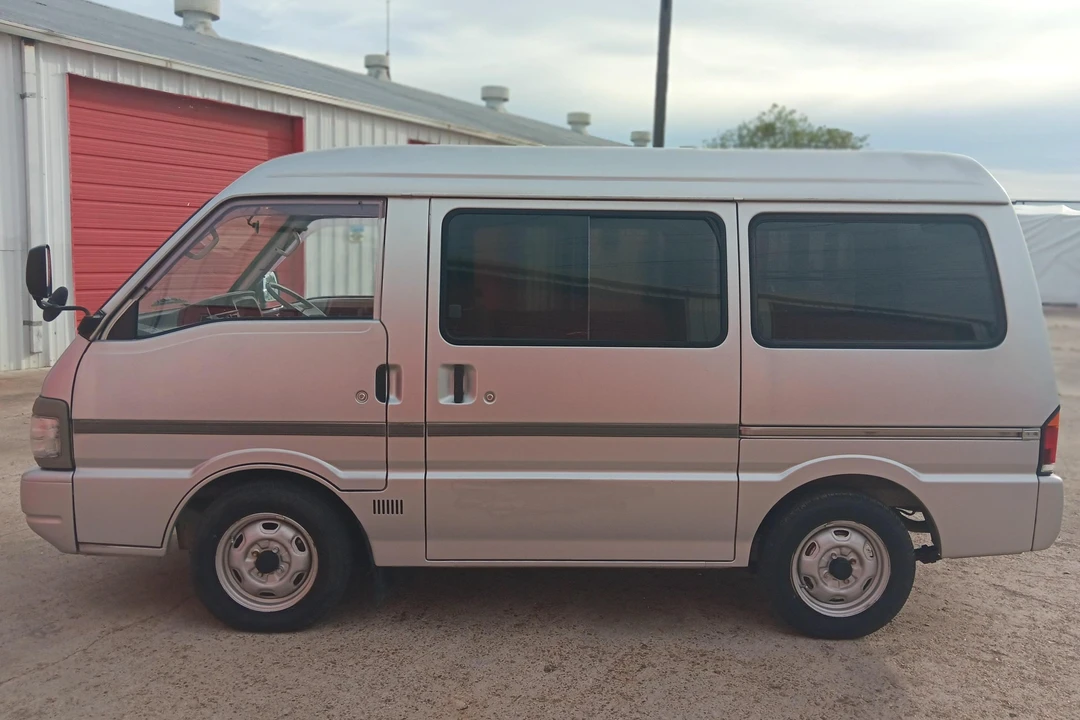 1997 Mazda Bongo 3rd Gen - Image 3 of 31