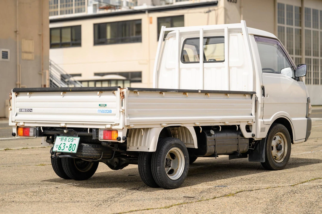 1997 Mazda Bongo 3rd Gen - Image 4 of 31