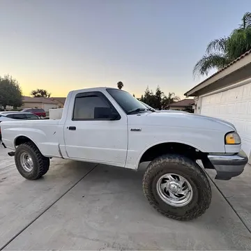 1997 Mazda B-Series Regular Cab B2500 SE Short Bed
