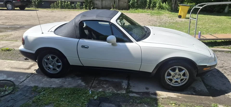 1997 Mazda NA MX-5 Miata - Image 3 of 12
