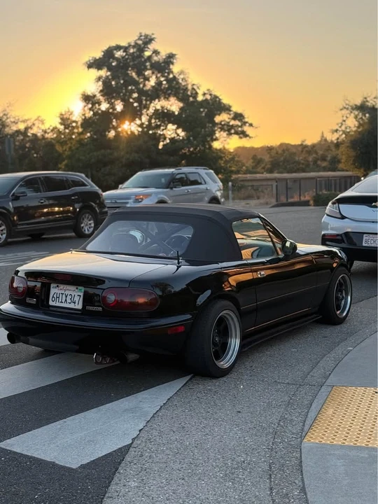 1997 Mazda NA MX-5 Miata - Image 4 of 9