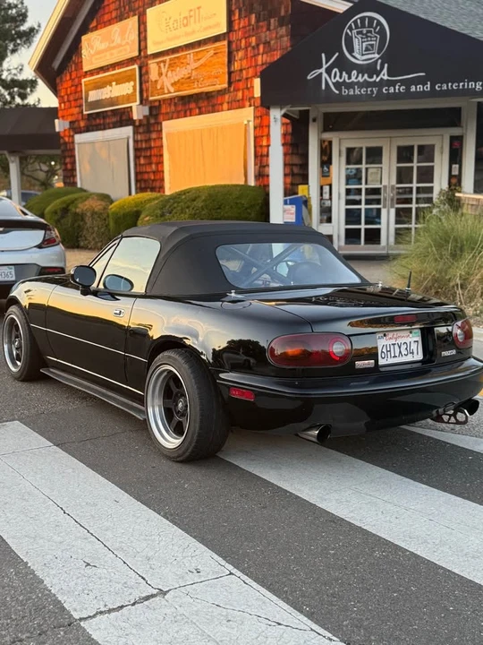 1997 Mazda NA MX-5 Miata - Image 3 of 9