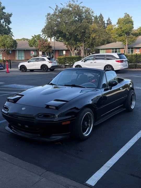 1997 Mazda NA MX-5 Miata - Image 8 of 9