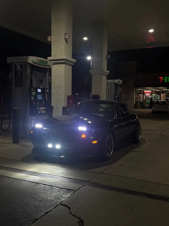 1997 Mazda NA MX-5 Miata - Image 7 of 9
