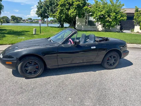 1997 Mazda MX-5 Miata RF Club Convertible 2D