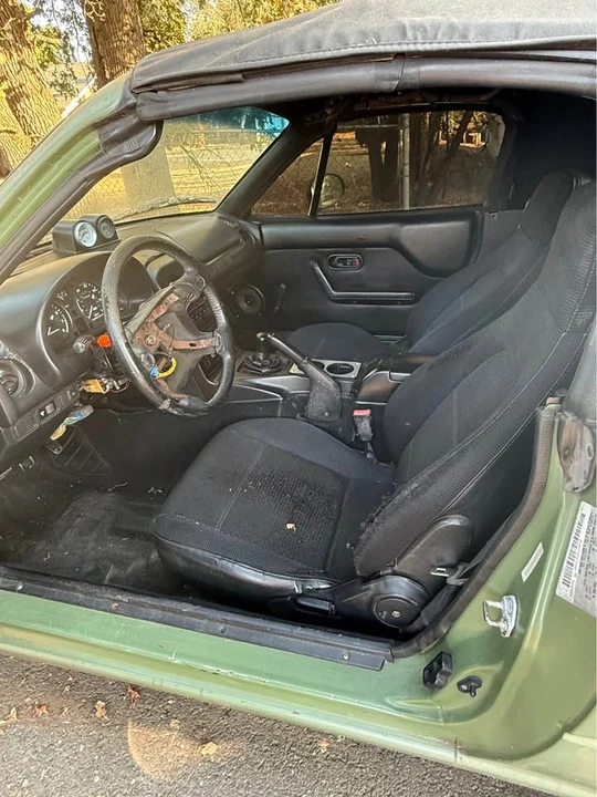 1997 Mazda NA MX-5 Miata - Image 6 of 8