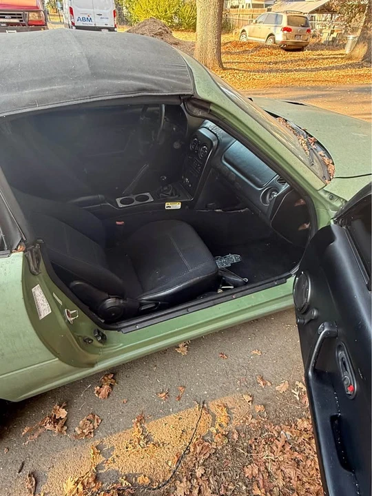 1997 Mazda NA MX-5 Miata - Image 5 of 8