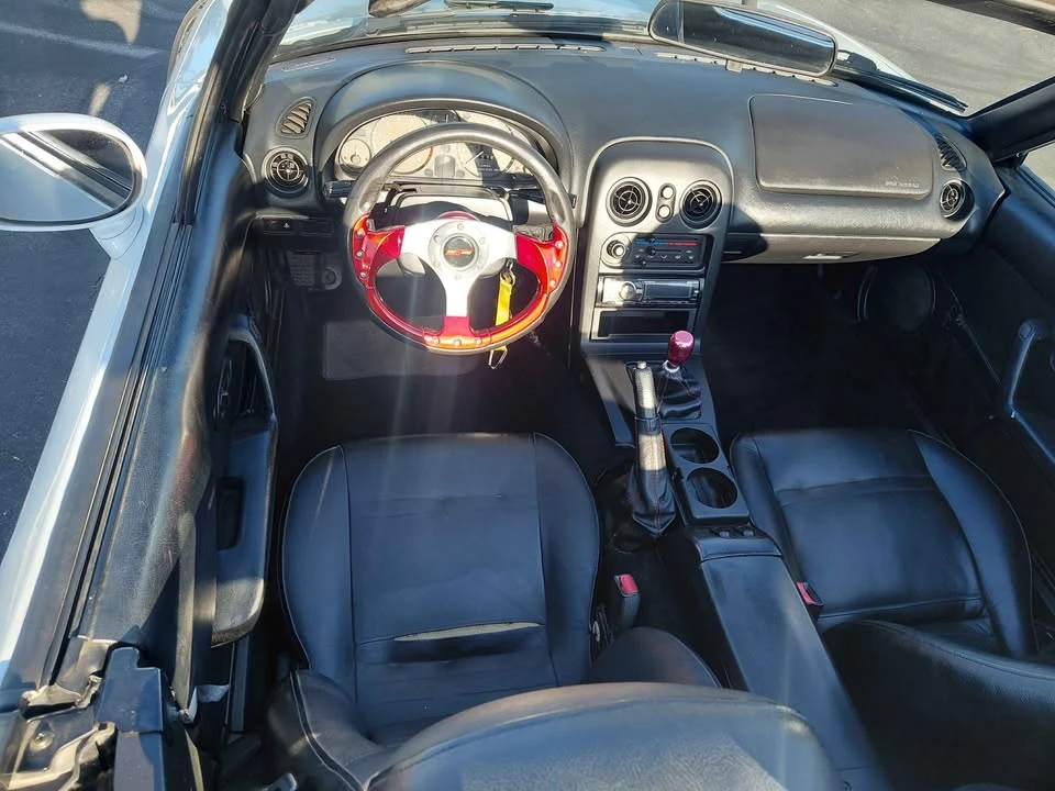 1997 Mazda NA MX-5 Miata - Image 9 of 14