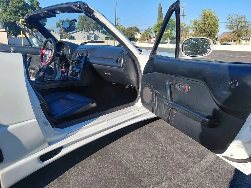 1997 Mazda NA MX-5 Miata - Image 12 of 14