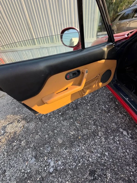 1997 Mazda NA MX-5 Miata - Image 7 of 15