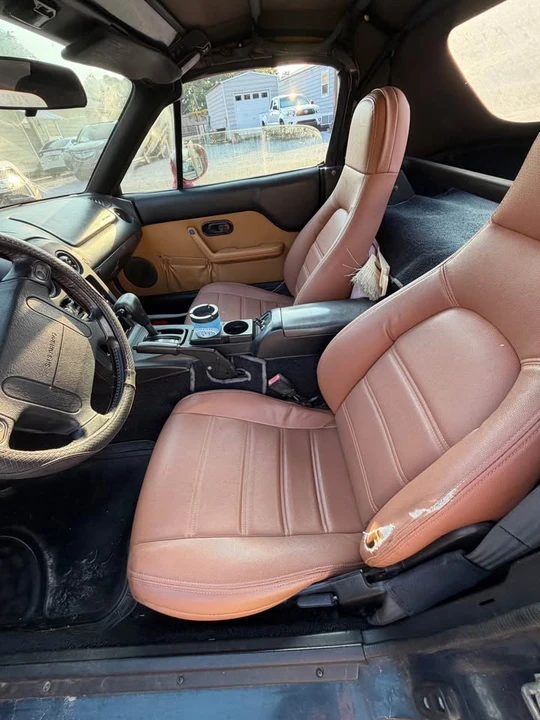 1997 Mazda NA MX-5 Miata - Image 8 of 15