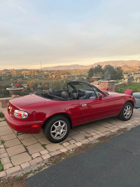 1997 Mazda NA MX-5 Miata - Image 2 of 5