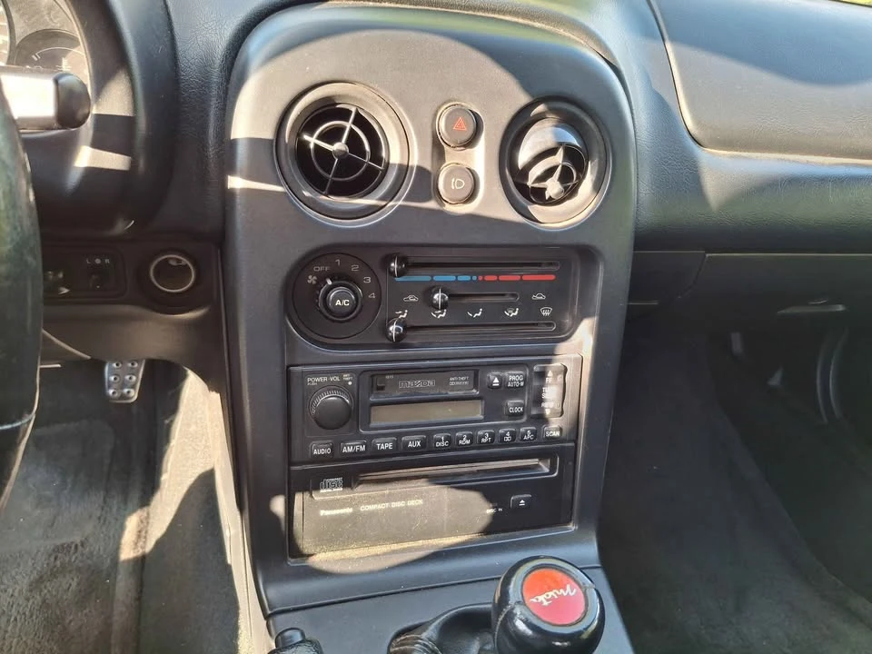 1997 Mazda NA MX-5 Miata - Image 10 of 10