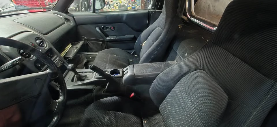 1997 Mazda NA MX-5 Miata - Image 4 of 10