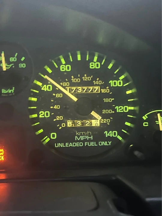 1997 Mazda NA MX-5 Miata - Image 5 of 7
