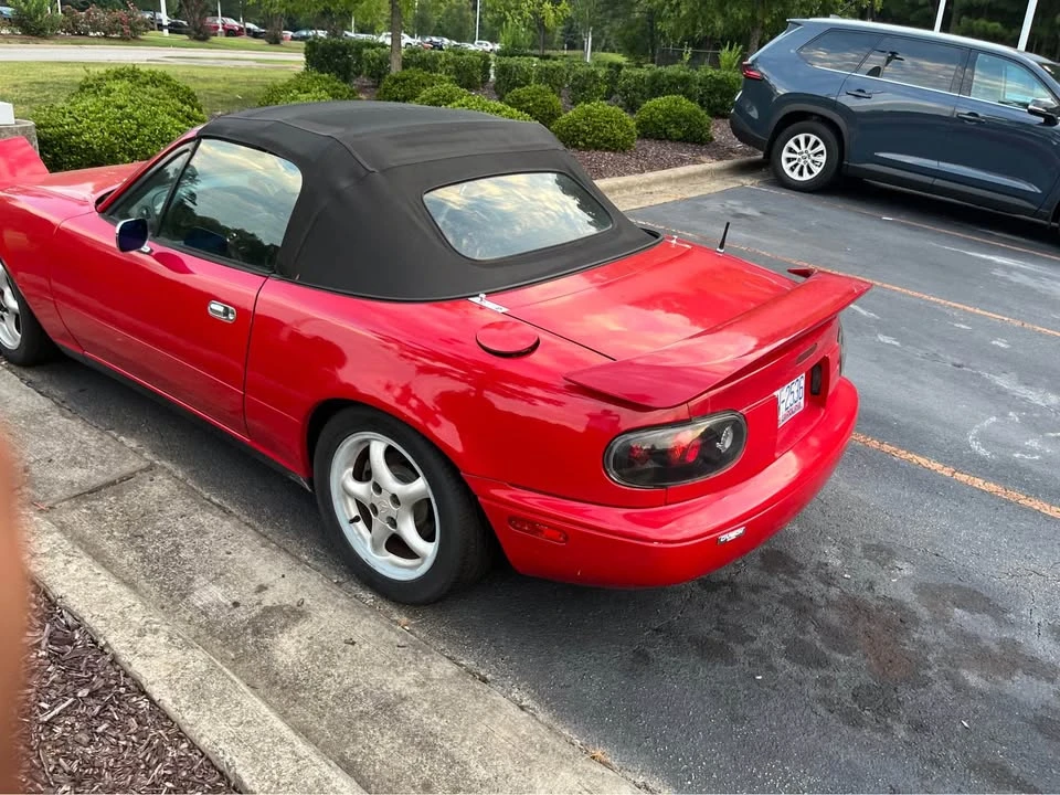 1997 Mazda NA MX-5 Miata - Image 9 of 14